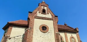 Костел на Instagram-світлинах